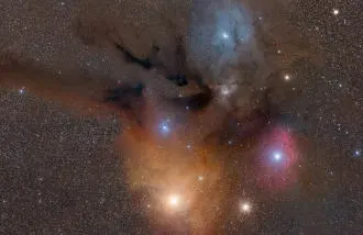 Las coloridas Nubes cerca de Rho Ophiuchi