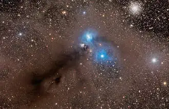 Estrellas y Polvo a través de Corona Australis