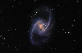 NGC 1365, una majestuosa Espiral con Supernova